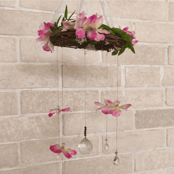 מובייל פרחים קריסטלים ופיות